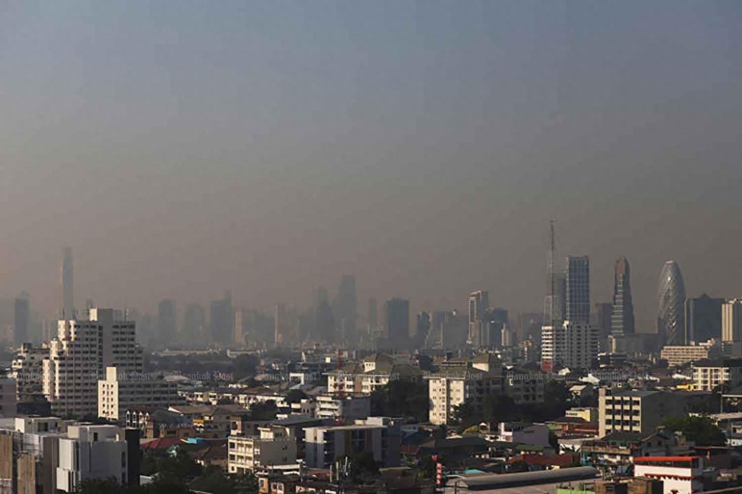 曼谷应对空气质量急剧下降，大力推行远程工作！