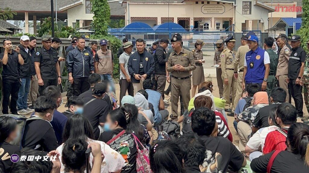泰国接收40名从柬埔寨出狱的泰国人，其中6人有逮捕令，15人涉诈骗账户