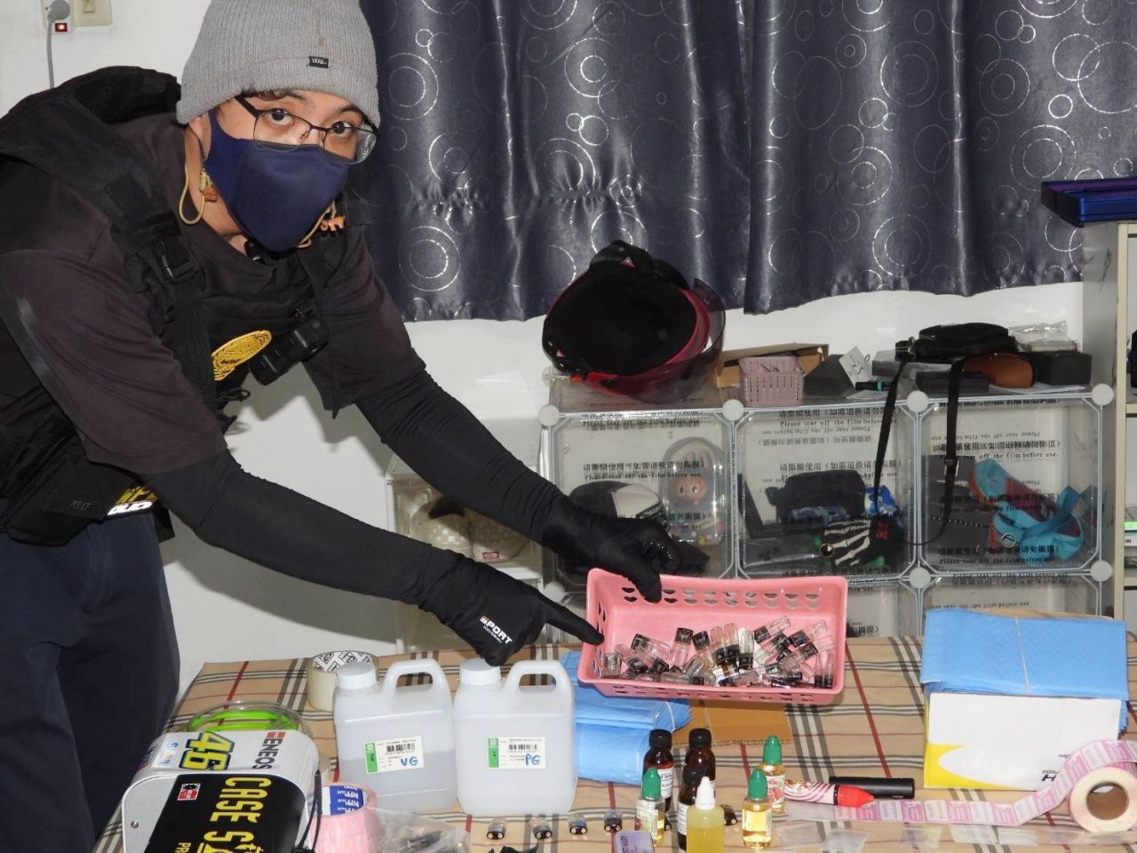 突袭逮捕“混合魔术师”,主谋向年轻人和酒吧销售毒品