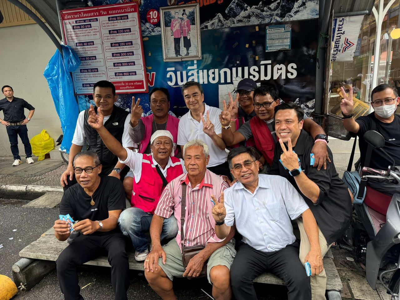 “阿披实” 在孔敬竞选 承认对南方买票之风感到担忧