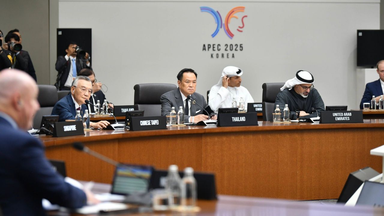 泰国总理出席APEC经济领导人会议 推动开放与合作