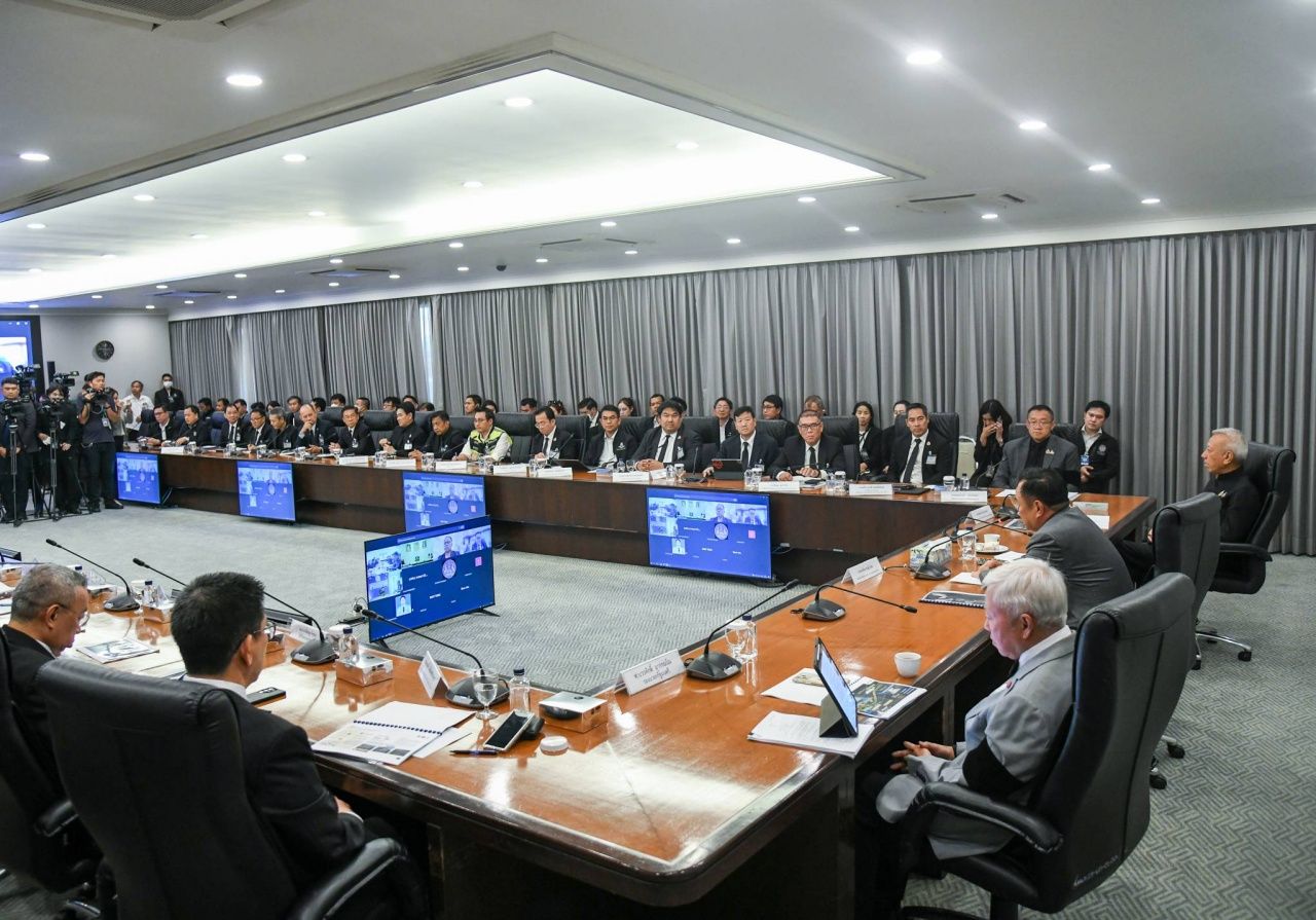 “Phiphat”设立两个委员会调查Sikhiu-Rama 2起重机倒塌案件,7天内查明事实