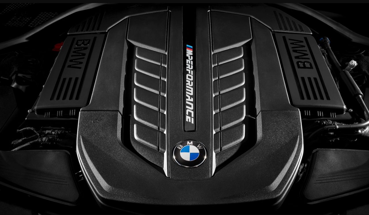 宝马劳斯莱斯V12巨兽引擎配备特殊过滤器通过欧7标准