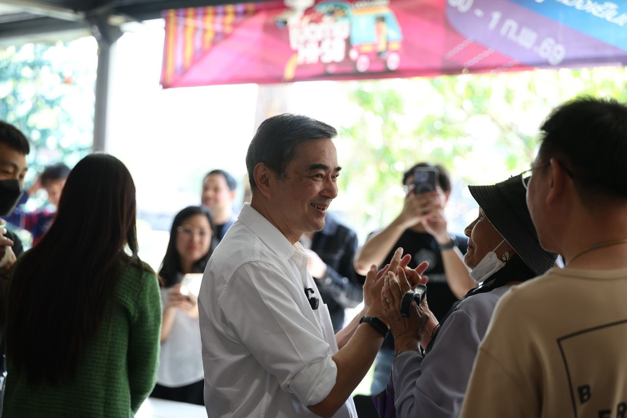 民主党不排除与其他政党合作，但设条件要诚实无黑金