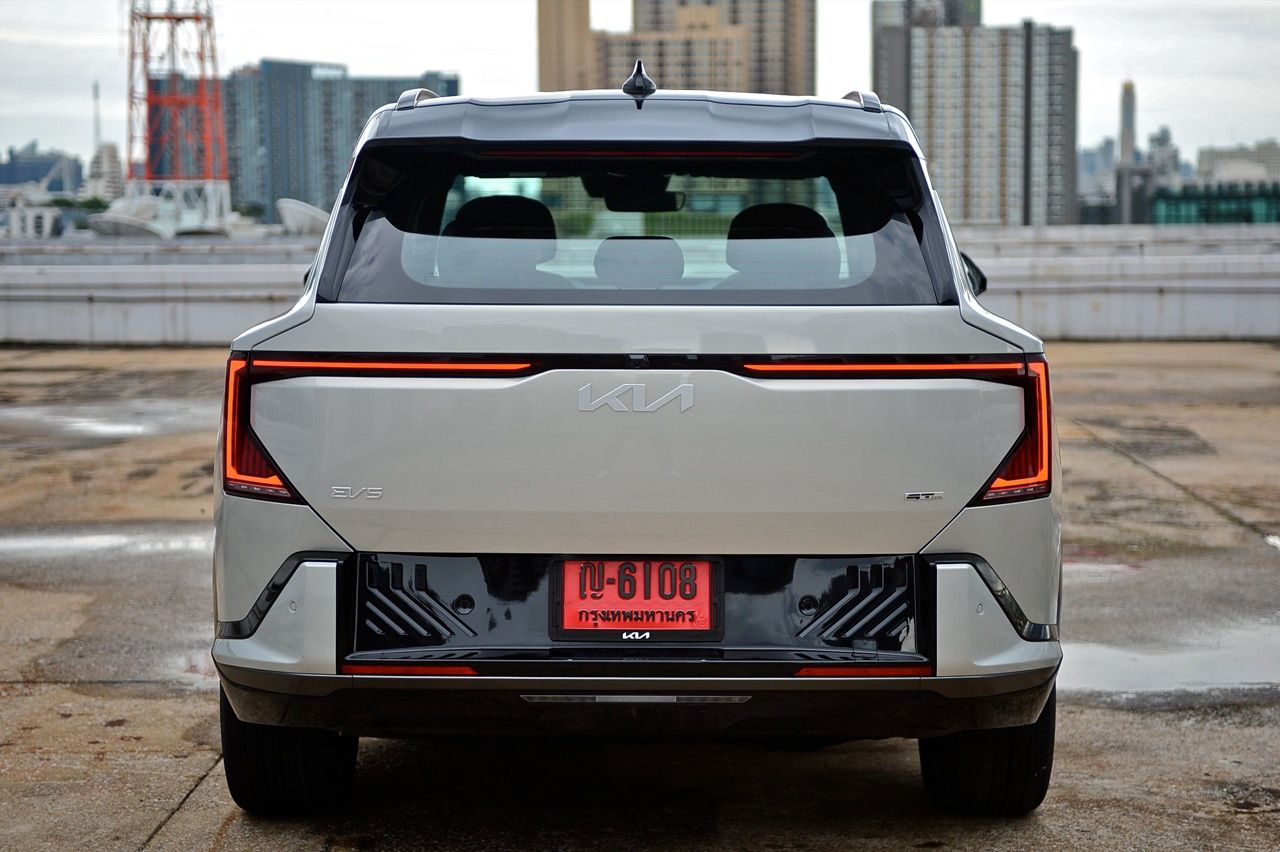 测试 KIA EV5 GT LINE TWIN MOTOR AWD：性能优异但价格偏高