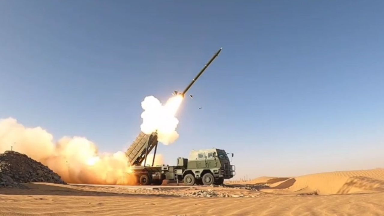 泰国陆军准备接收“DTI-1G型多管火箭” 射程150公里 精确打击敌方目标