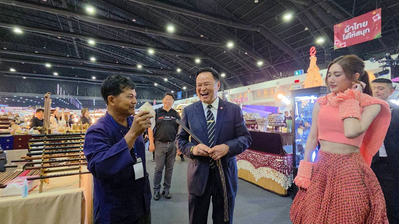 总理开启“OTOP City 2025” 活动，呼吁泰国人团结起来支持本国产品以帮助同胞