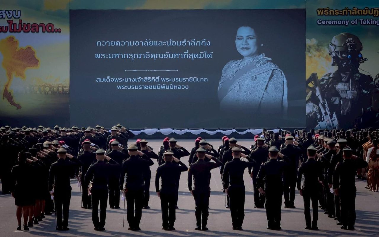 陆军司令主持陆军日阅兵仪式，宣誓保卫国家、宗教、君主和人民