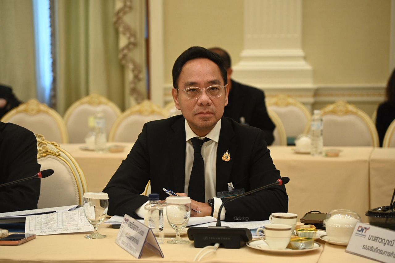 稻米市场活跃 怀柔米价格大幅上涨至每吨16,000泰铢 在粮食局采用直接吸收措施后