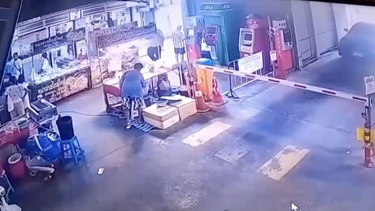 母亲痛哭不止，被小偷偷走包裹，积攒的财产损失超过二十万泰铢
