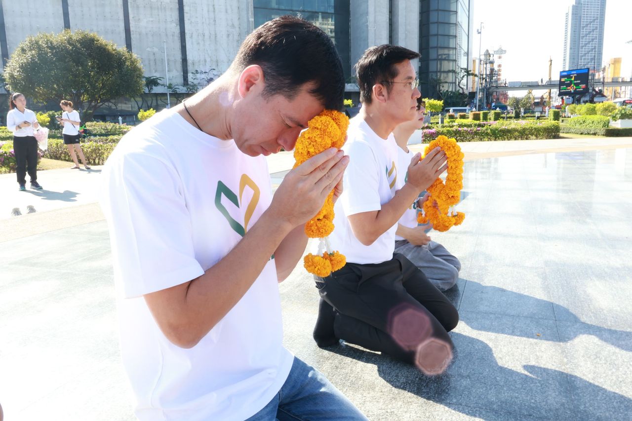 “爱国党”总理候选人在วงเวียนใหญ่进行竞选，Dr.เจษฎ์斥责วิโรจน์仍未意识到讽刺军队的问题