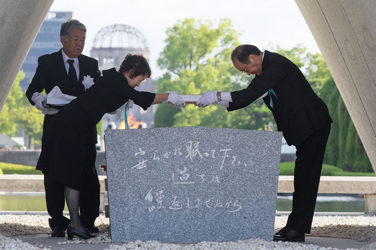 广岛悼念原子弹惨剧80周年，全球趋势选择使用核武威慑