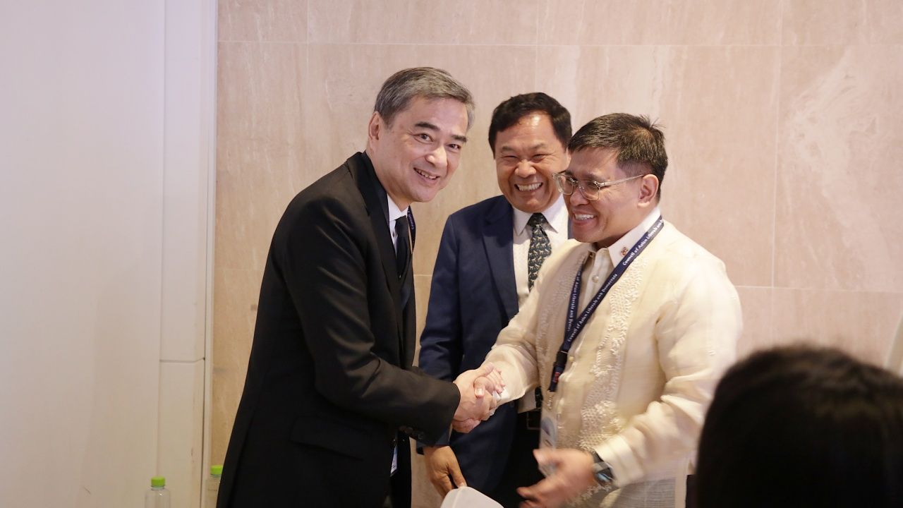 阿披实:请相信人类潜力来决定方向并制定AI标准