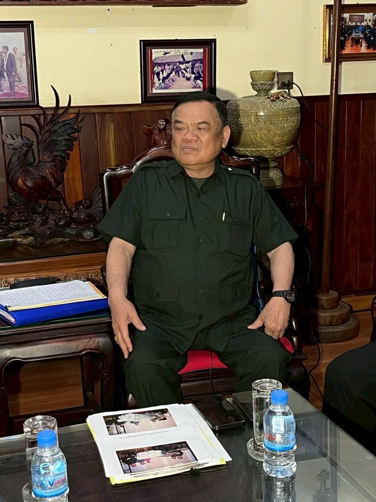 三项建议：Gen.福恩纽直拨柬埔寨领导人，调整泰柬边境军事力量