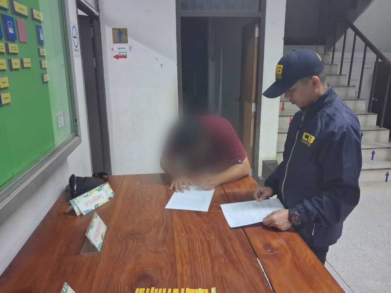 拦截运输“污染鸡蛋”的车辆,超过35万枚,风险传播