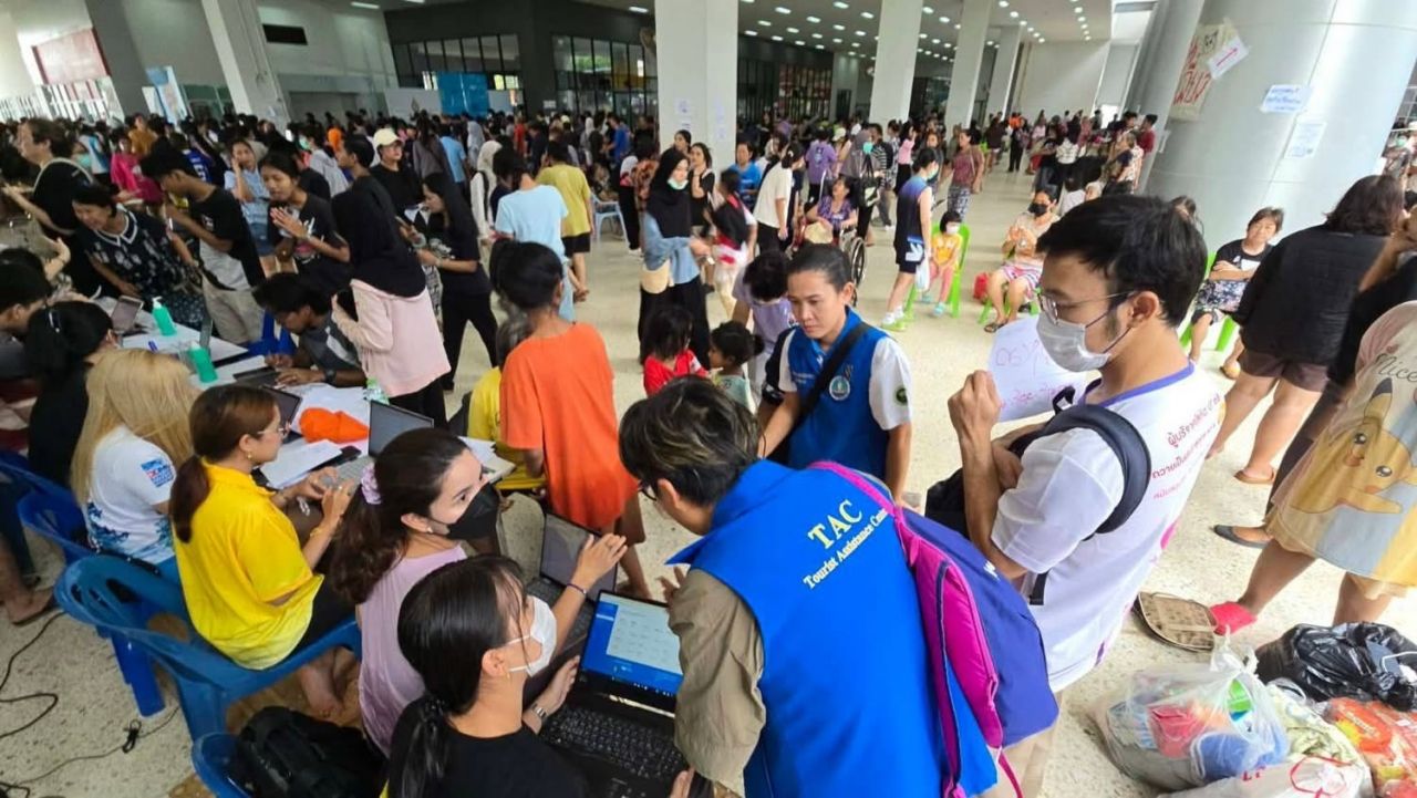 旅游部长公布南部洪水情况整体好转,共援助1,812名游客无滞留