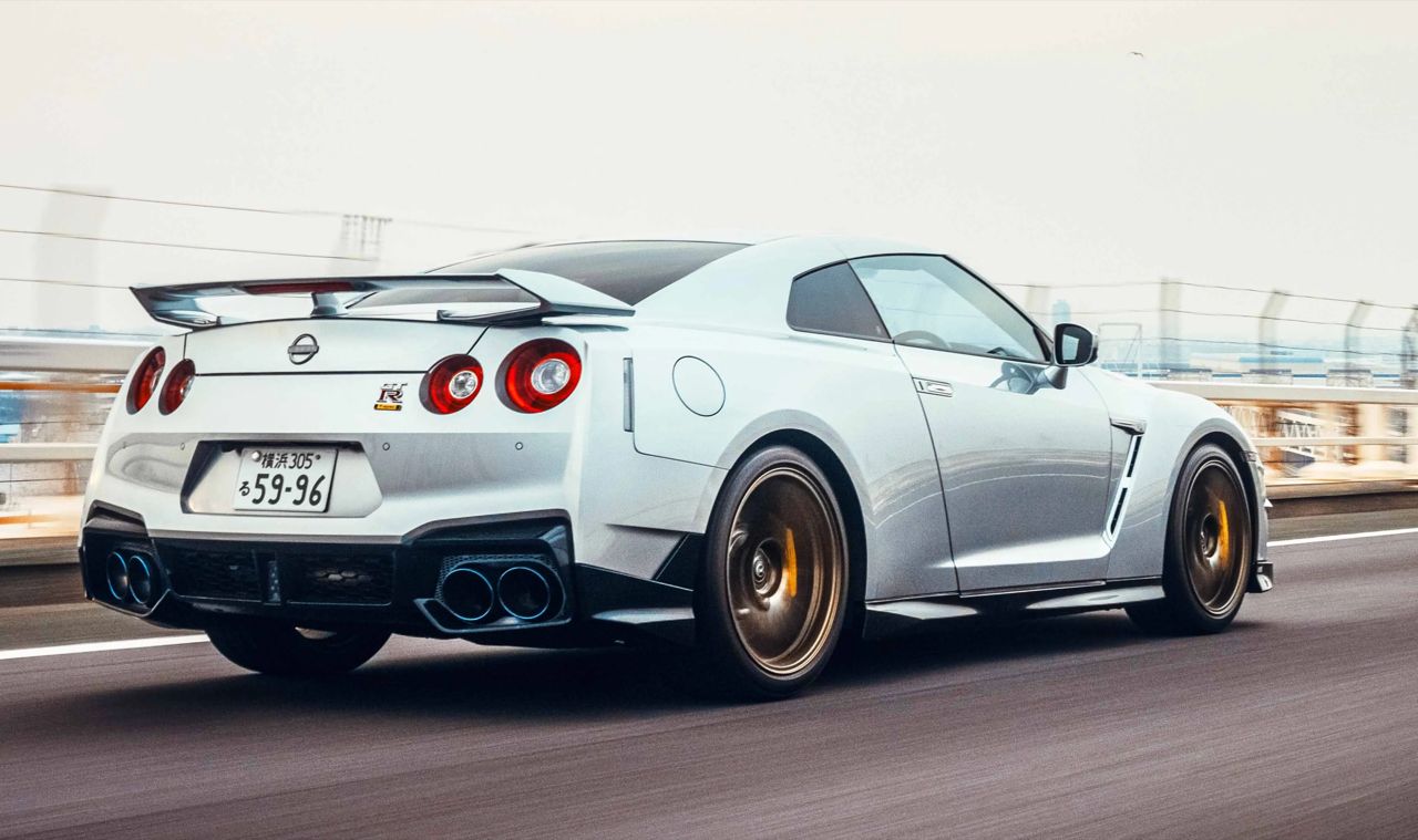 NISSAN GT-R R35：哥斯拉永不消亡！