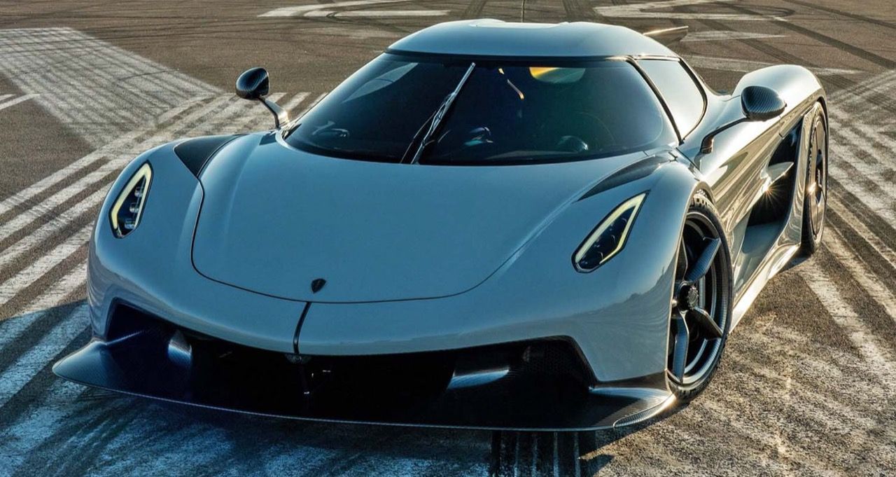 揭秘金·蓬拉帕最昂贵的汽车收藏