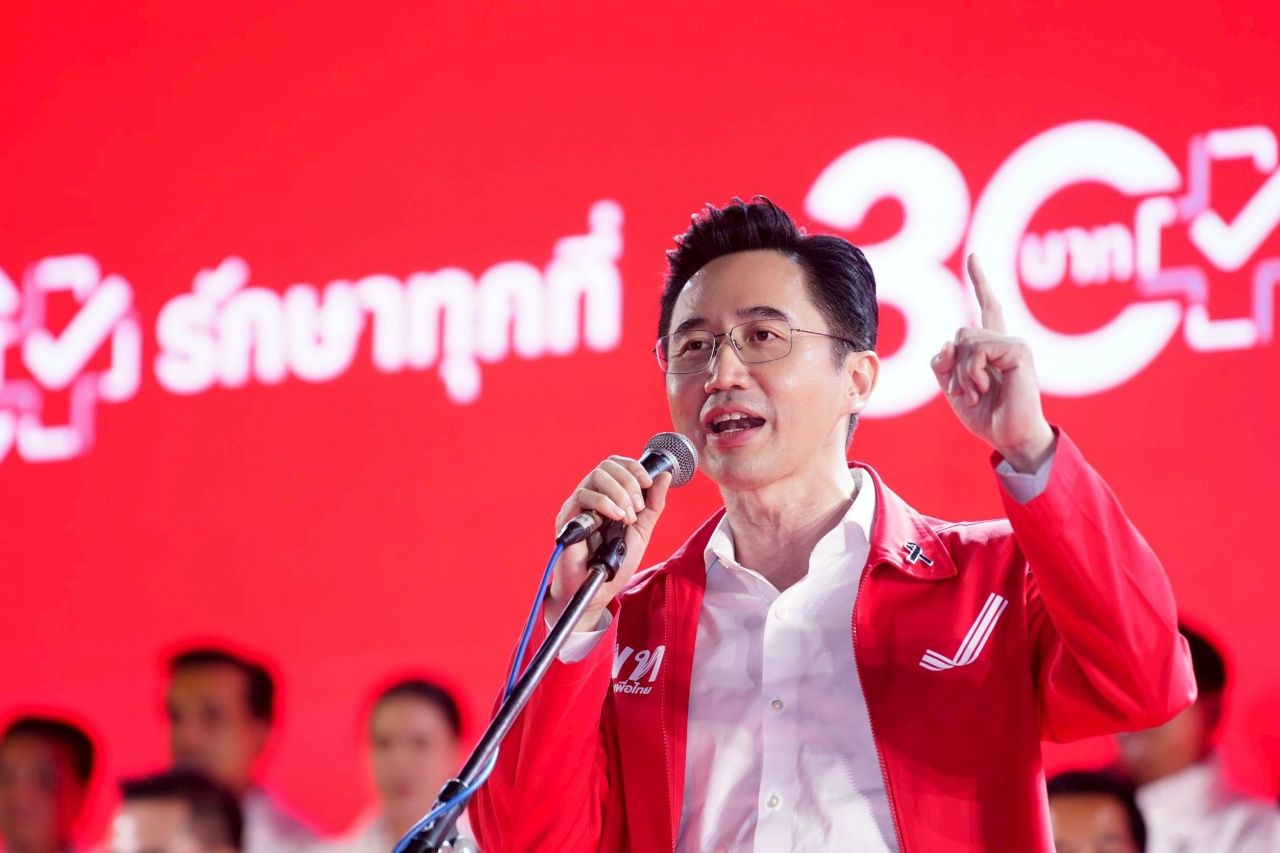 “约瑟南” 宣布向一切形式的贫困宣战 以爱心照顾 因为为泰党的核心是人民