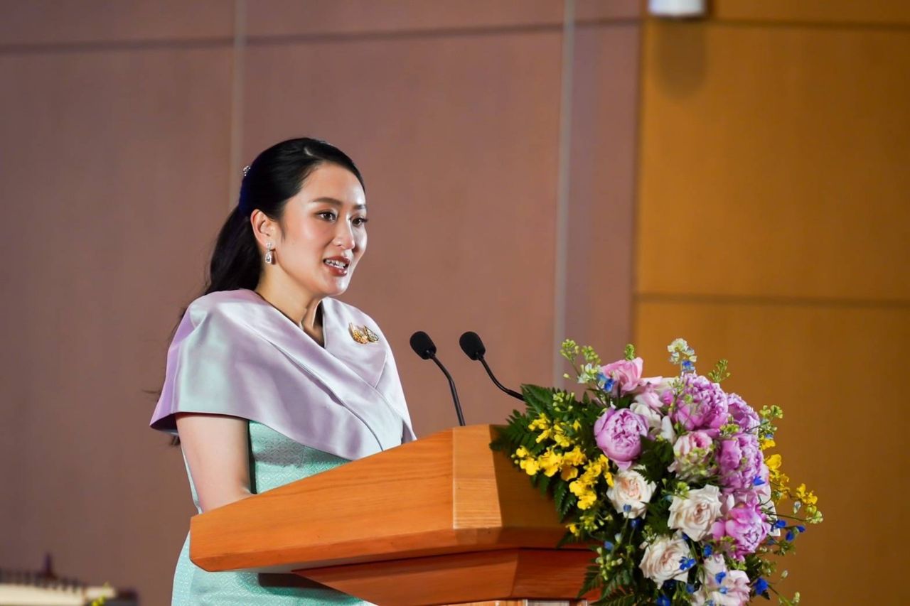越南政府举办晚宴欢迎“英拉总理”强调紧密关系