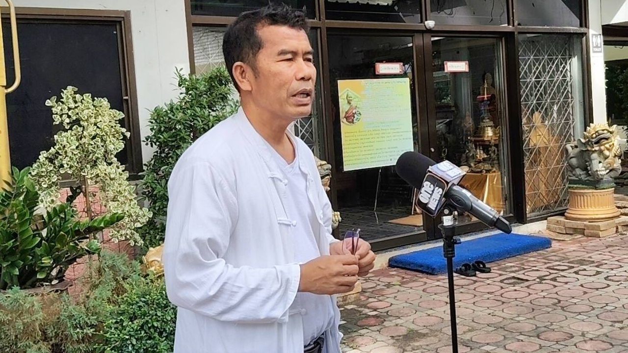 “阿隆盖棟法师”宝莲寺住持推迟发布会