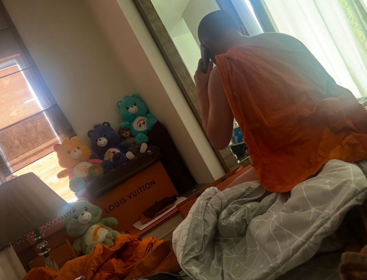 揭露照片和秘密聊天记录 重要证据导致Wat Kalaya助理住持接受还俗 包含自拍