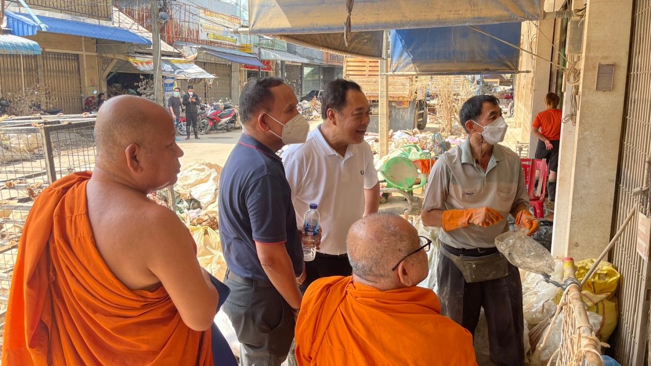 “塔维 - 提拉拉特” 率领“国家党 - 为泰党” 群体开展合艾清洁活动