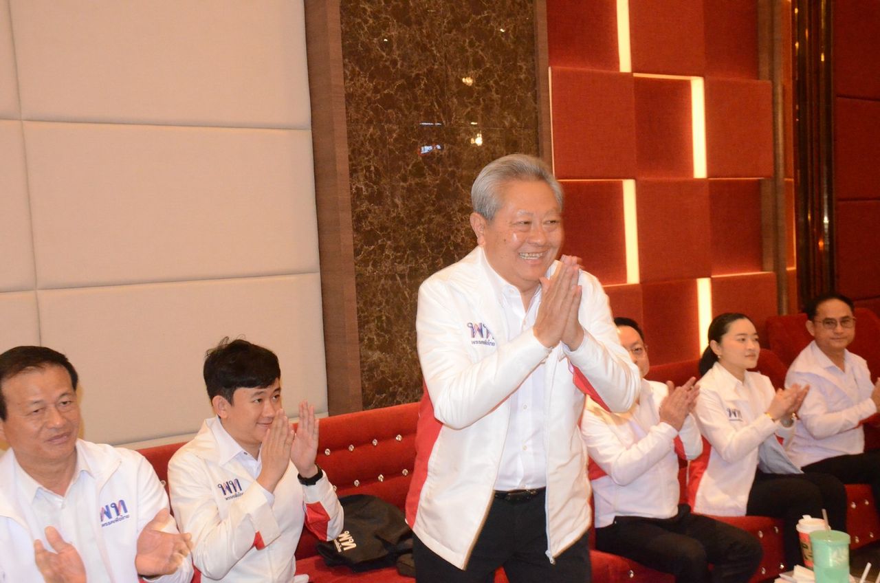 “普拉帕”赢得初选，率领为泰党可能候选人挑战荣获 16 个选区