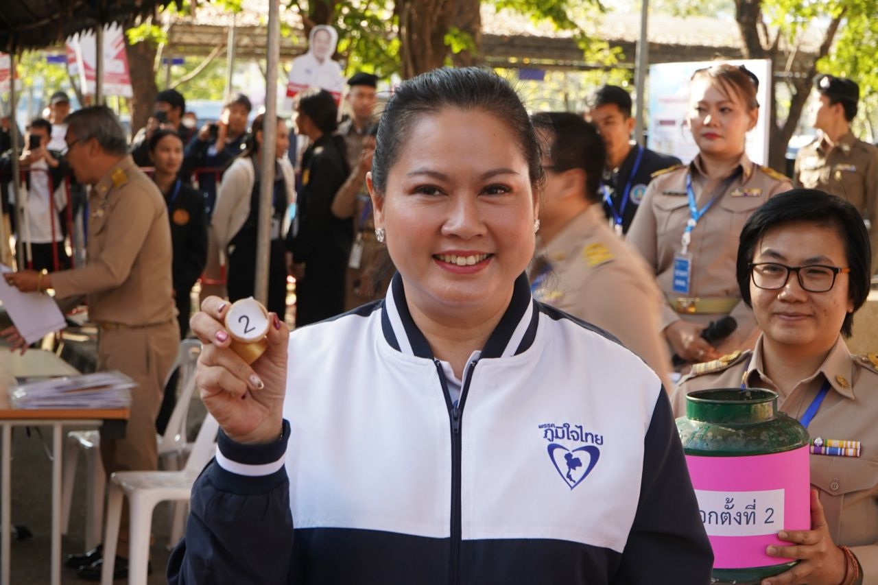 หนองคาย选战首次初选“ผู้การเต๋อ”穿上“ภูมิใจไทย”衬衫