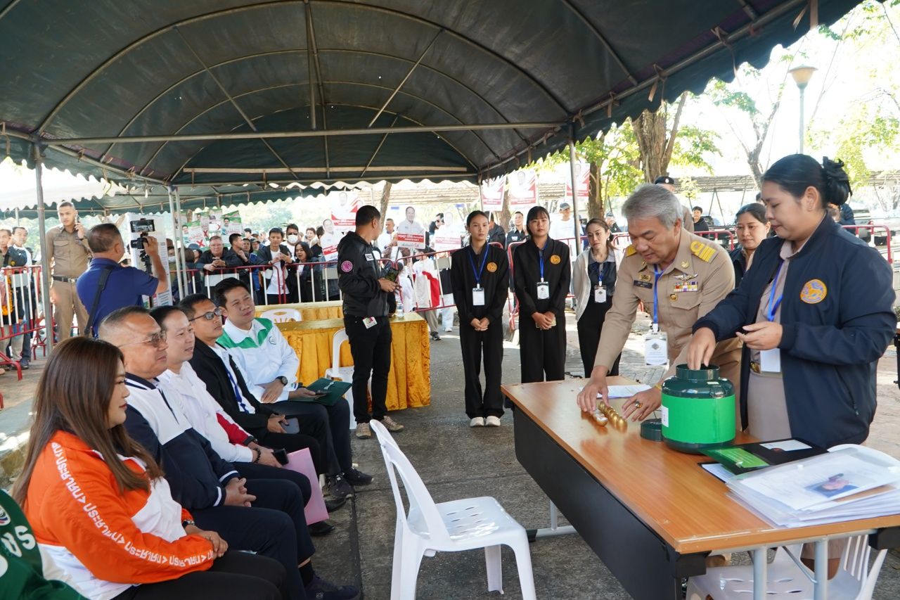 หนองคาย选战首次初选“ผู้การเต๋อ”穿上“ภูมิใจไทย”衬衫