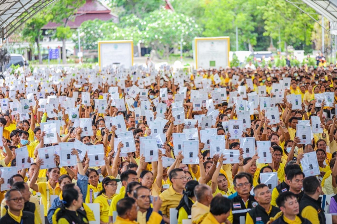 3位农业部长启动橡胶树地契发放计划，声称20年后每位农民都将成为百万富翁