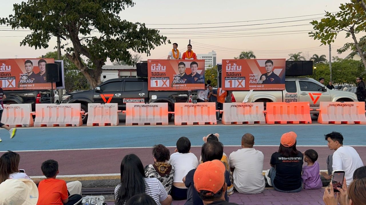 塔纳托请求罗勇居民支持“腾”当总理，不投票给阿努廷与泰自豪党组成政府