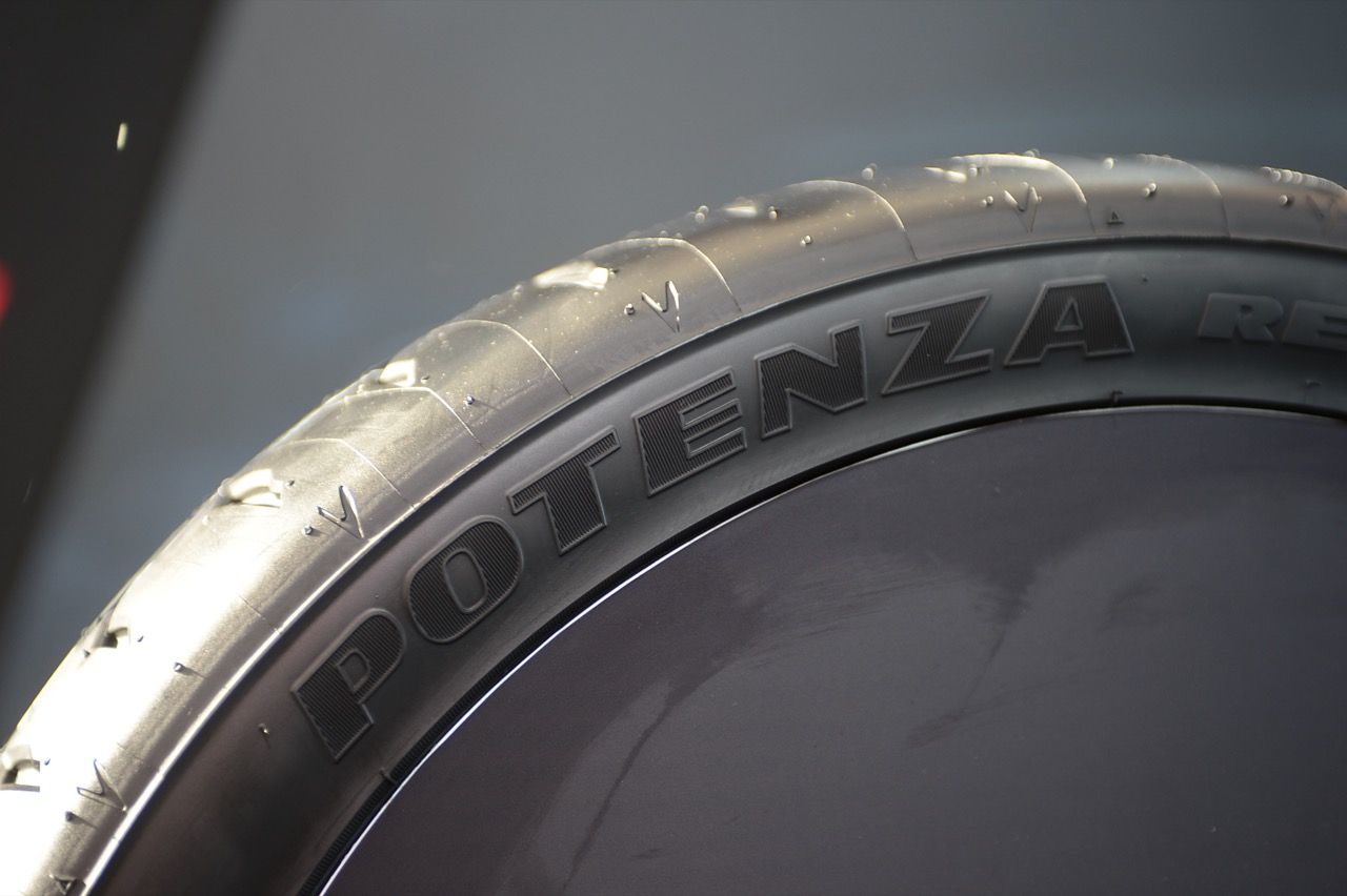 评测 BRIDGESTONE POTENZA Adrenalin RE005