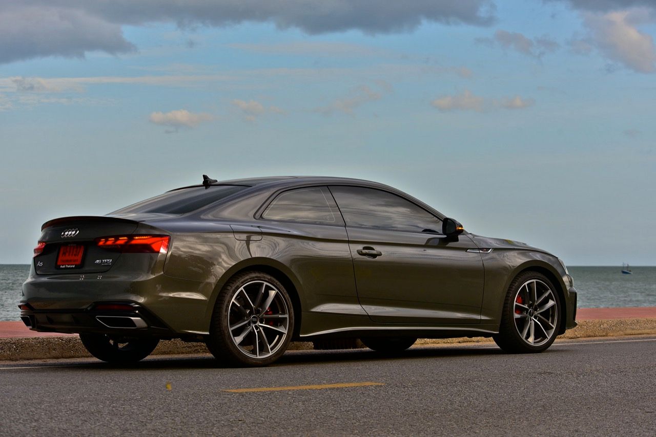测试 AUDI A5 COUPE 45TFSI QUATTRO S LINE BLACK EDITION