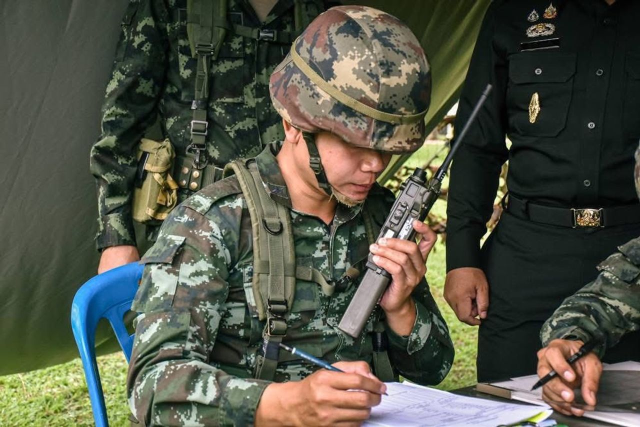 两种选择：柬埔寨在JBC会议前与中国演习，谈判可能破裂，泰国该如何反对