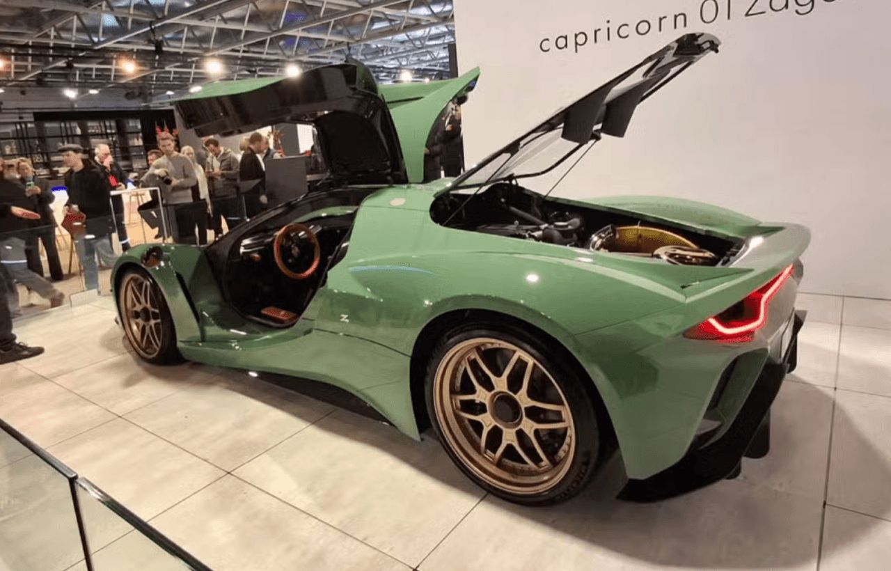 绿色巨人 Capricon 01 Zagato