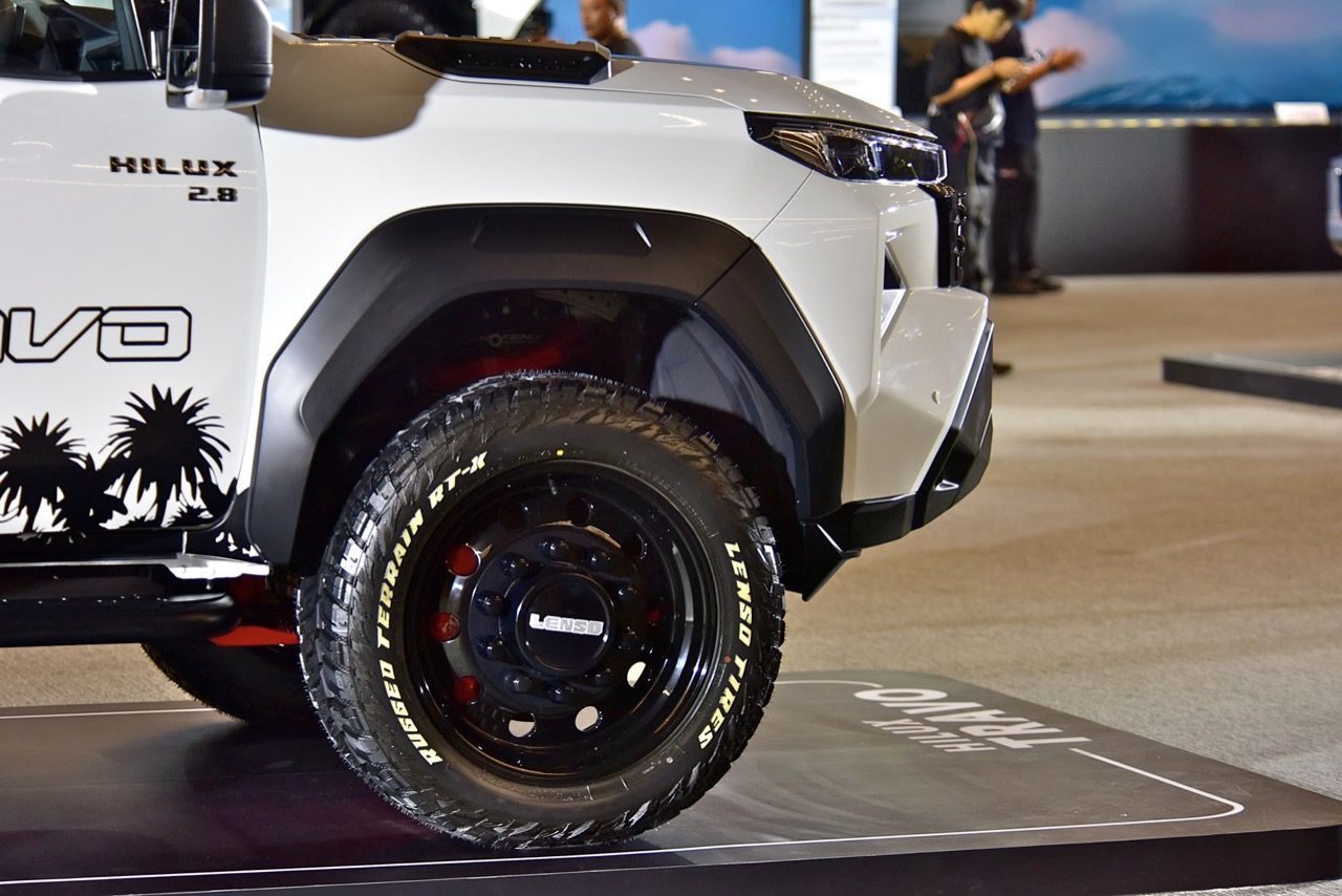 丰田 TRAVO 标准驾驶室 4TREX 2.8 MT 改装款