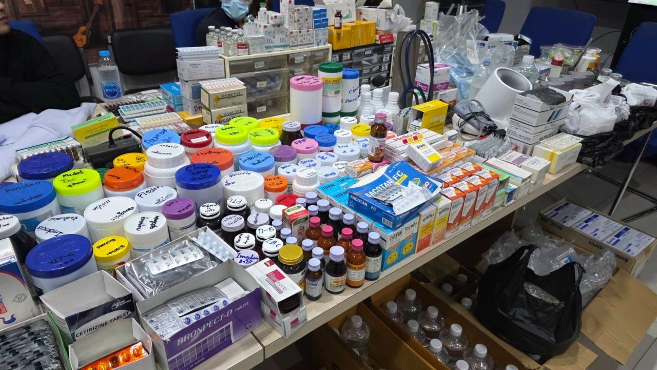 突袭非法医生，秘密开设诊所10年，病人震惊刚注射药物