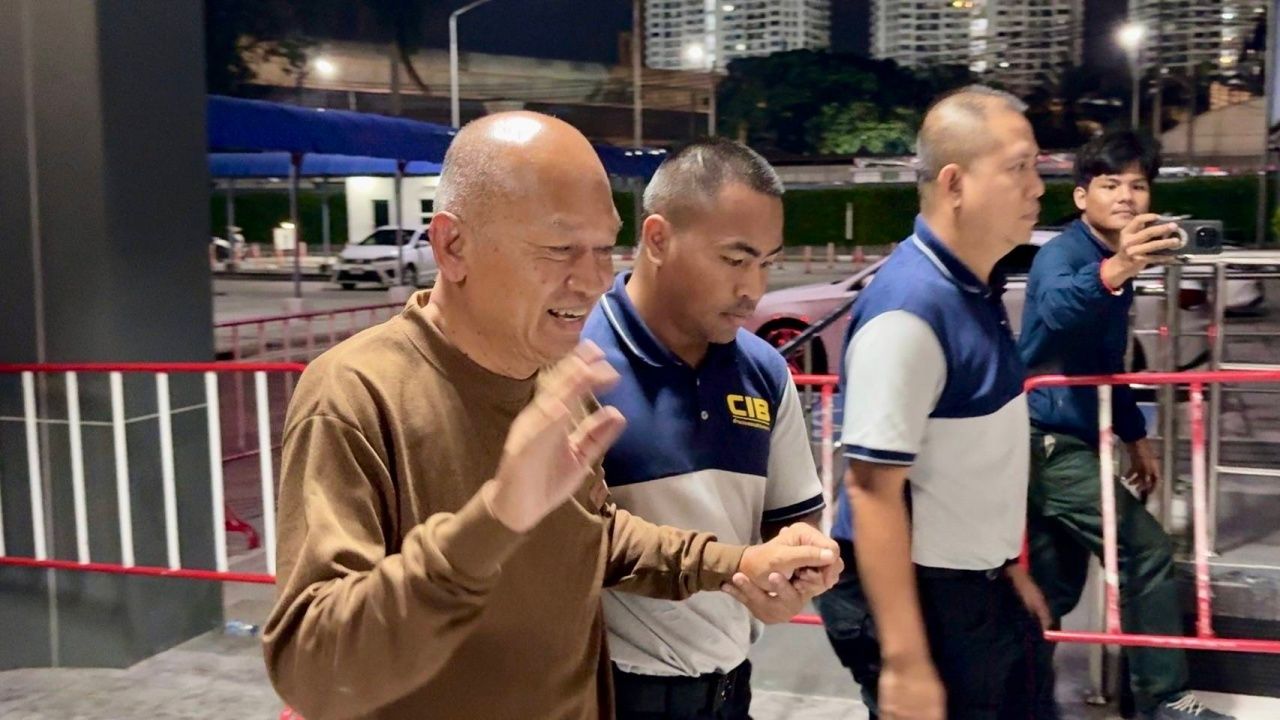 前僧侣阿龙哥德和医生 Bee 否认所有指控：诈骗、挪用和洗钱捐款案件