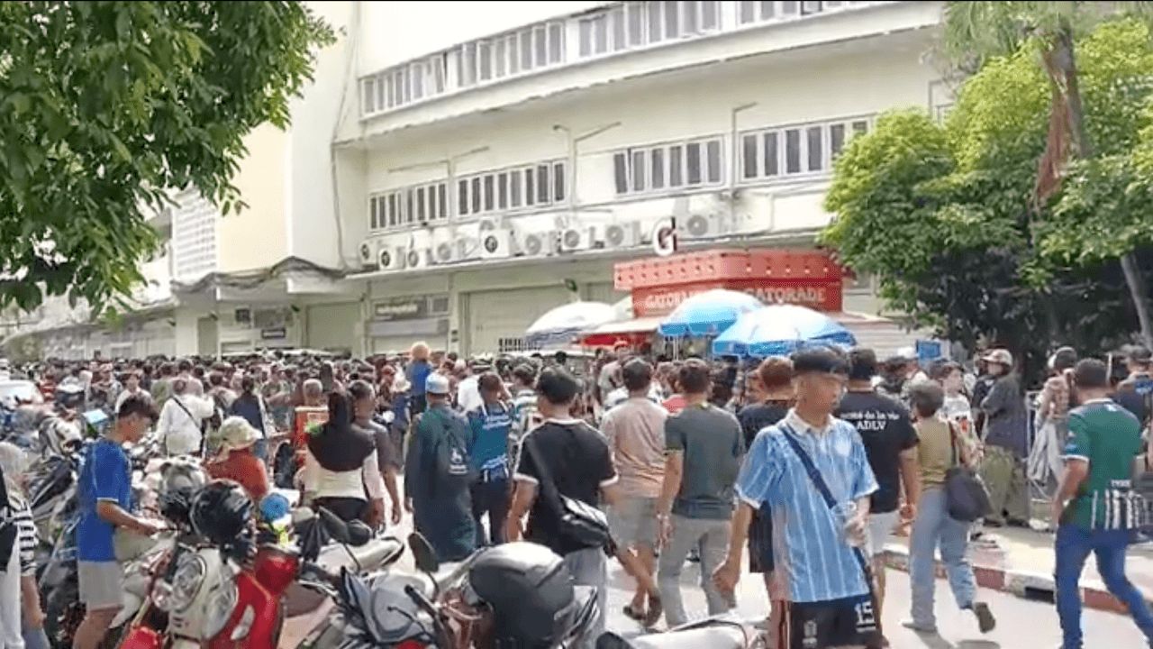 蒙通维塔警告假球衣泛滥，支持者涌入素帕沙拉体育场期待决赛