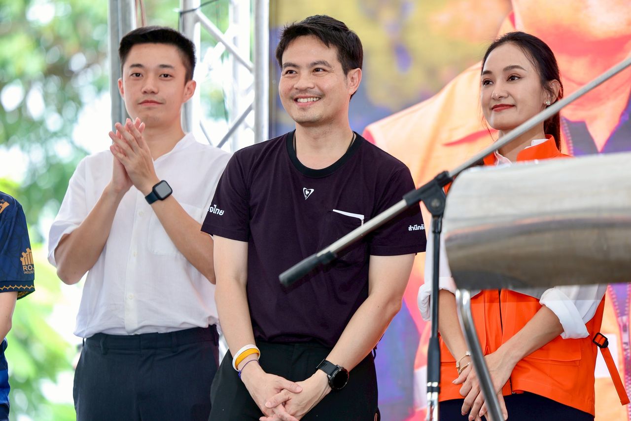 “腾” 坚称“泰”流的血是橙色的，确认政府质询将严肃认真