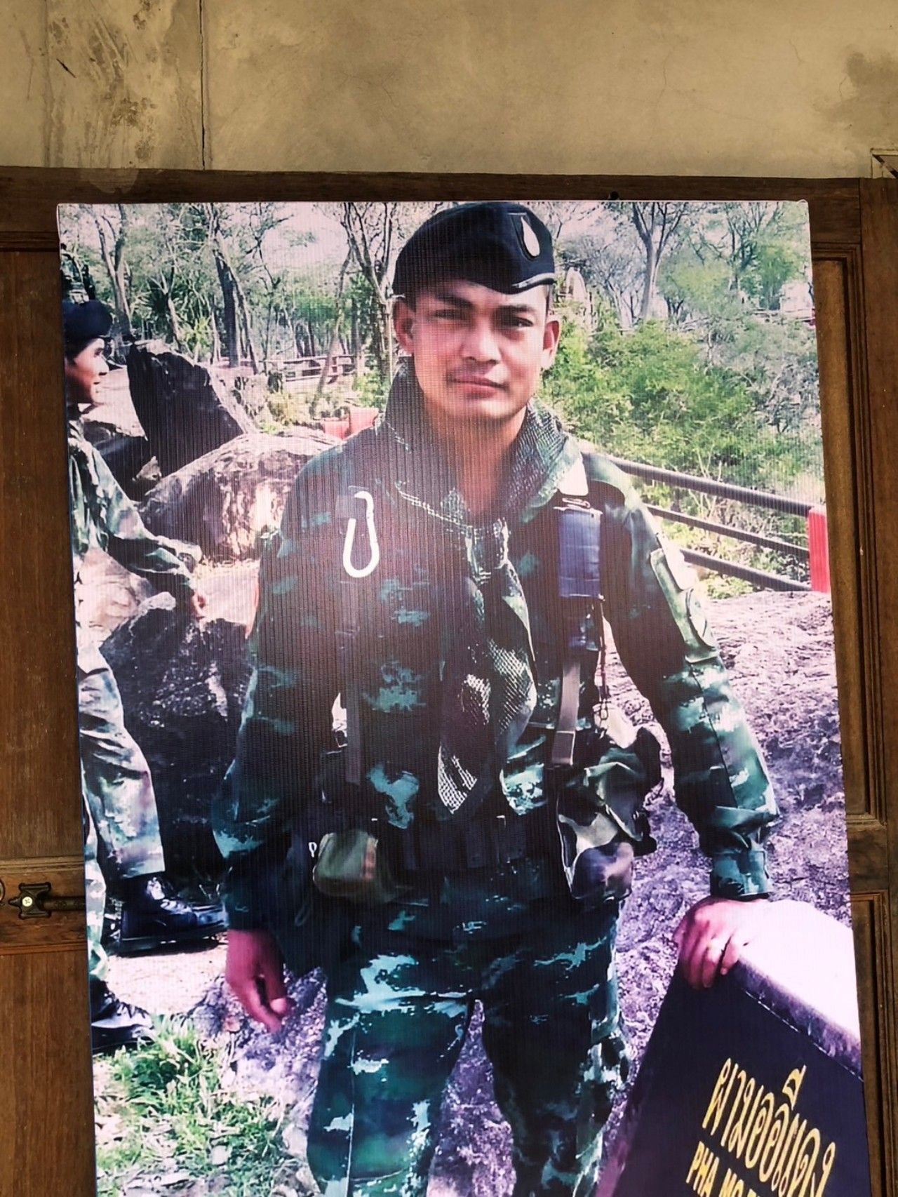 表彰加利信的终极斗士“พลพร ทาบรรหาร”:无畏癌痛,捍卫祖国至死