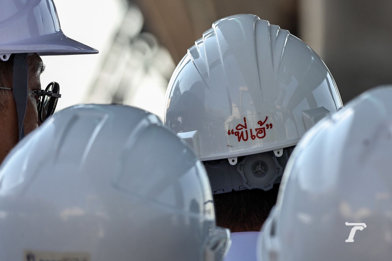 “阿”博士推测拉玛2路起重机倒塌是工具问题，指出无人惧怕黑名单