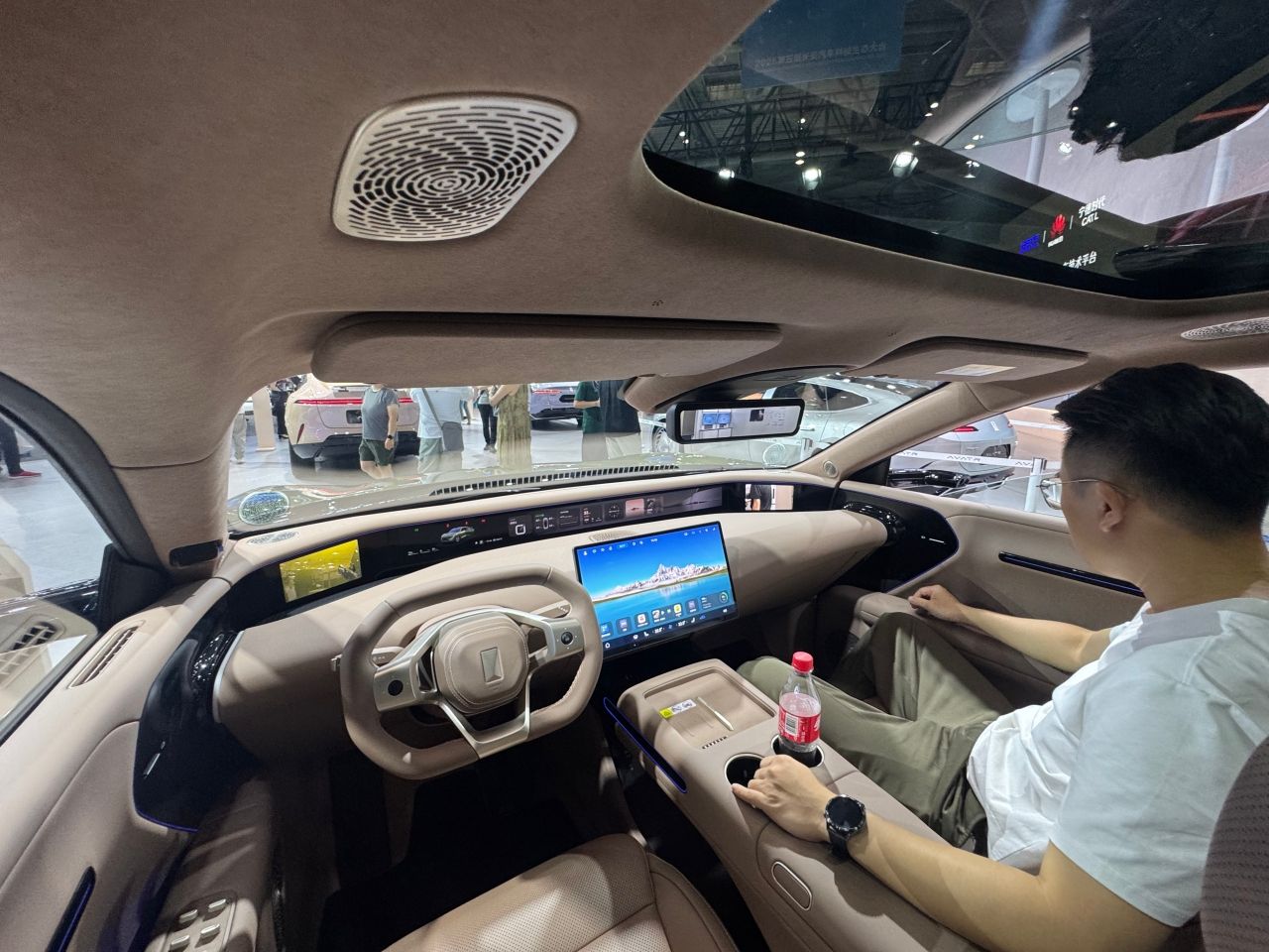 探索中国中型电动SUV AVATR 07，预计在68年底进入泰国