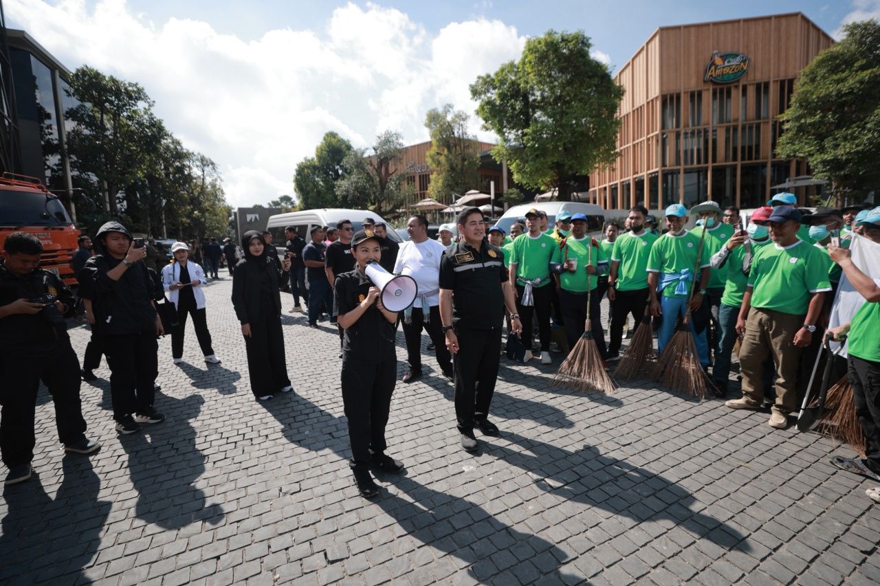 “达姆纳斯”加快清理垃圾，恢复合艾市，批评第9地区调动人员