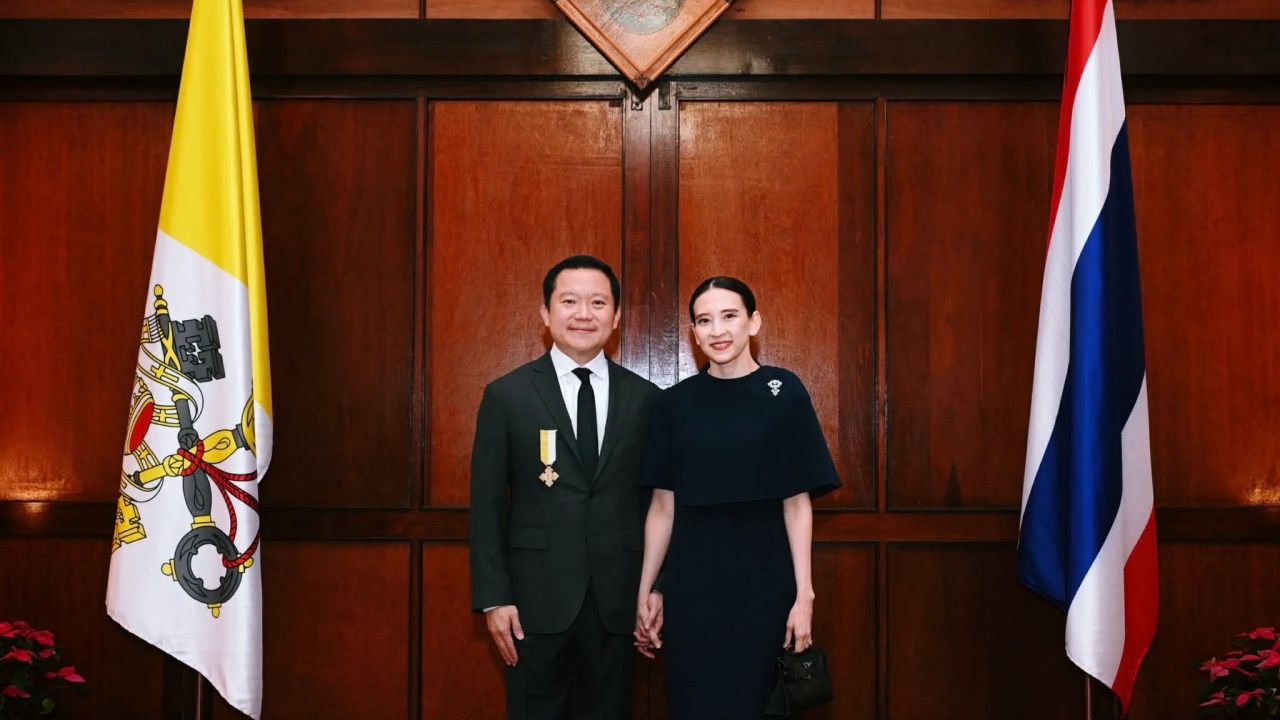 教皇利奥十四世授予“ฐาปน สิริวัฒนภักดี”荣誉勋章