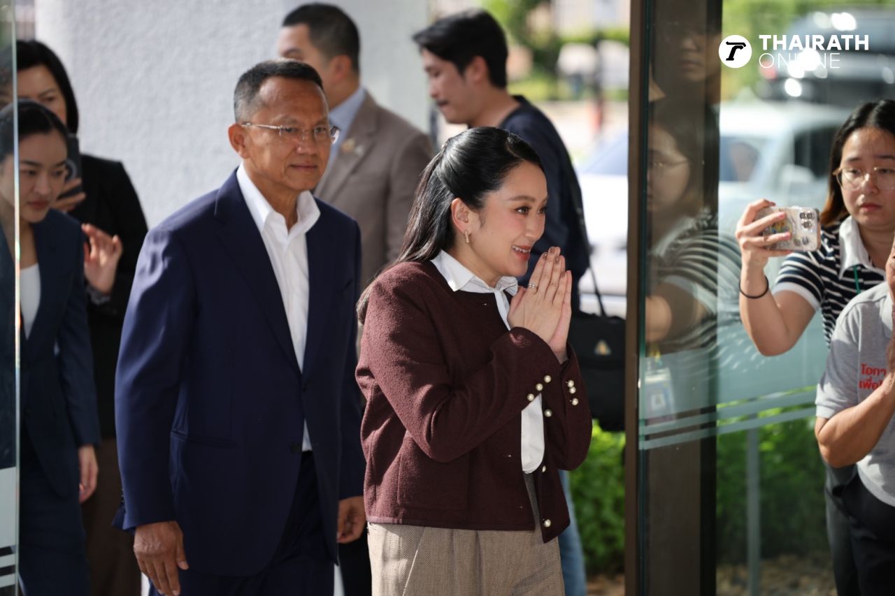 “佩通塔”抵达为泰党，“松萨-苏达婉”迎接，留意新党魁人选