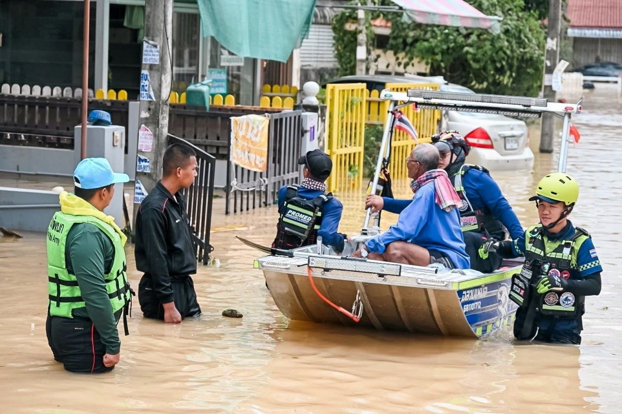 总理强调今天开始恢复合艾地区，让居民回家，指示加快补偿