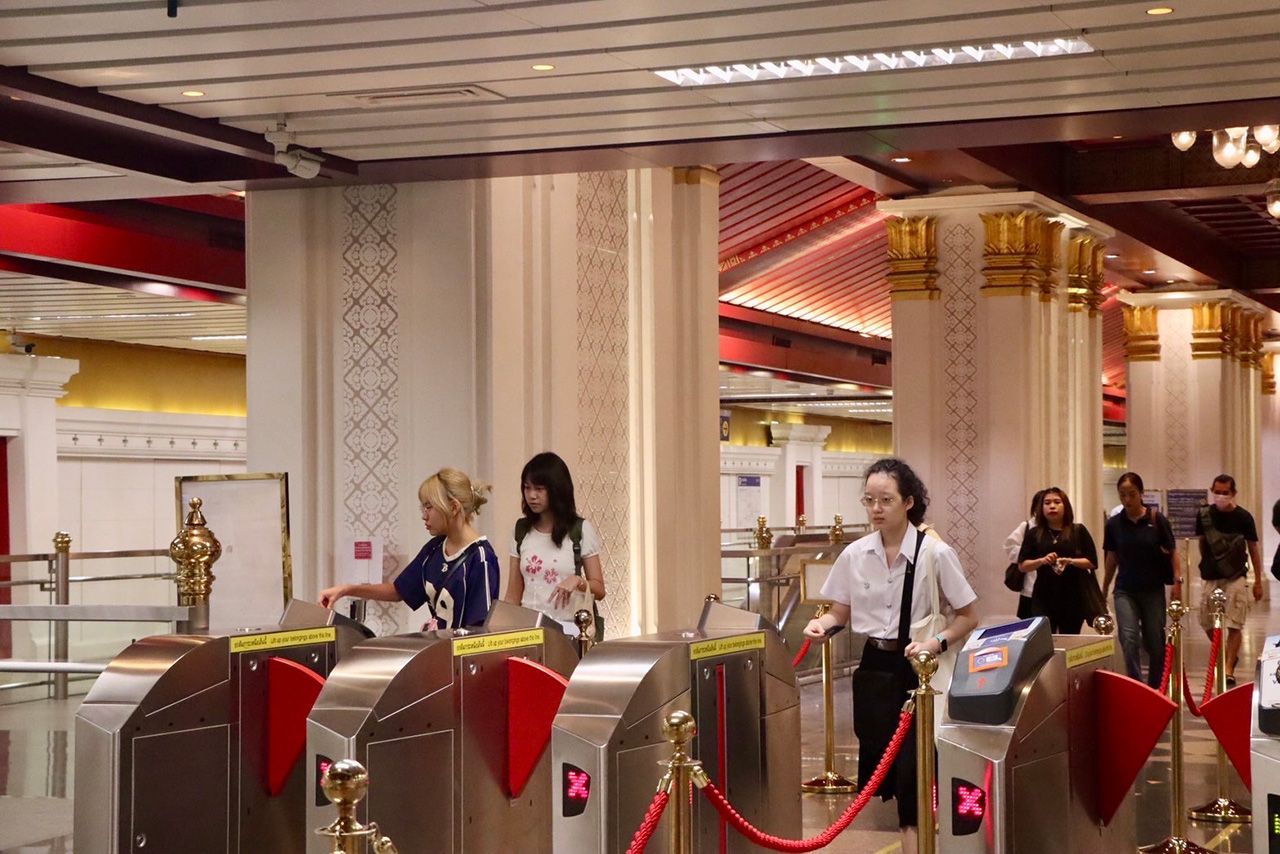 所有公共交通系统均已准备好迎接前来瞻仰