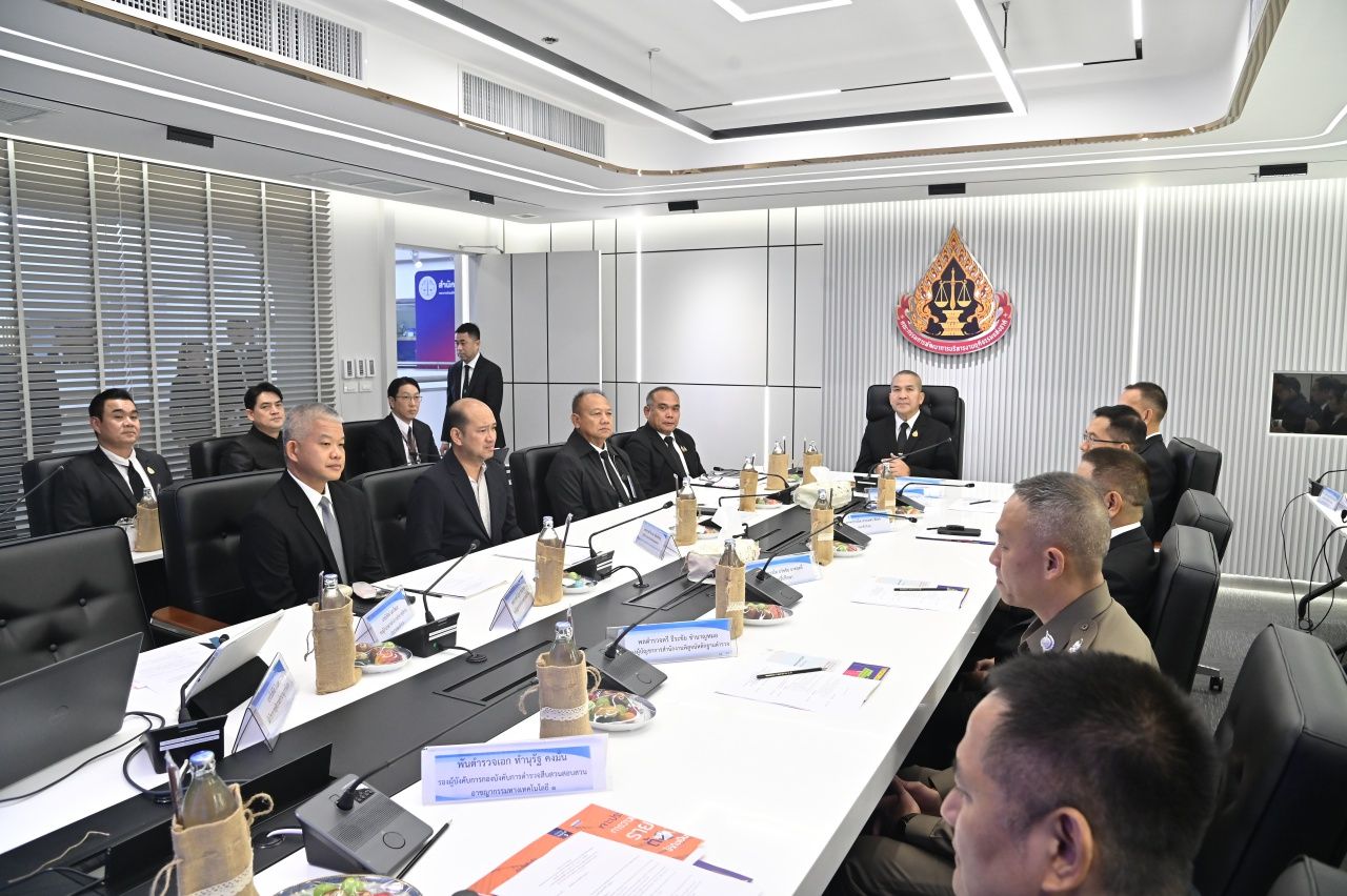 司法部长加速打击诈骗者,连接 AOC 中心和在线威胁热线 1441